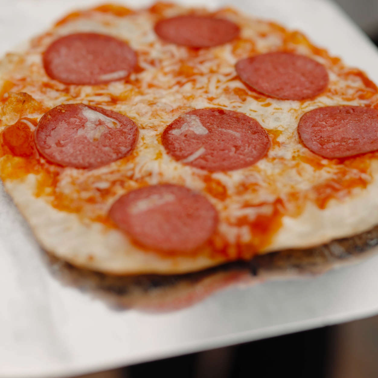 Ensemble : Skara + accessoire four à pizza